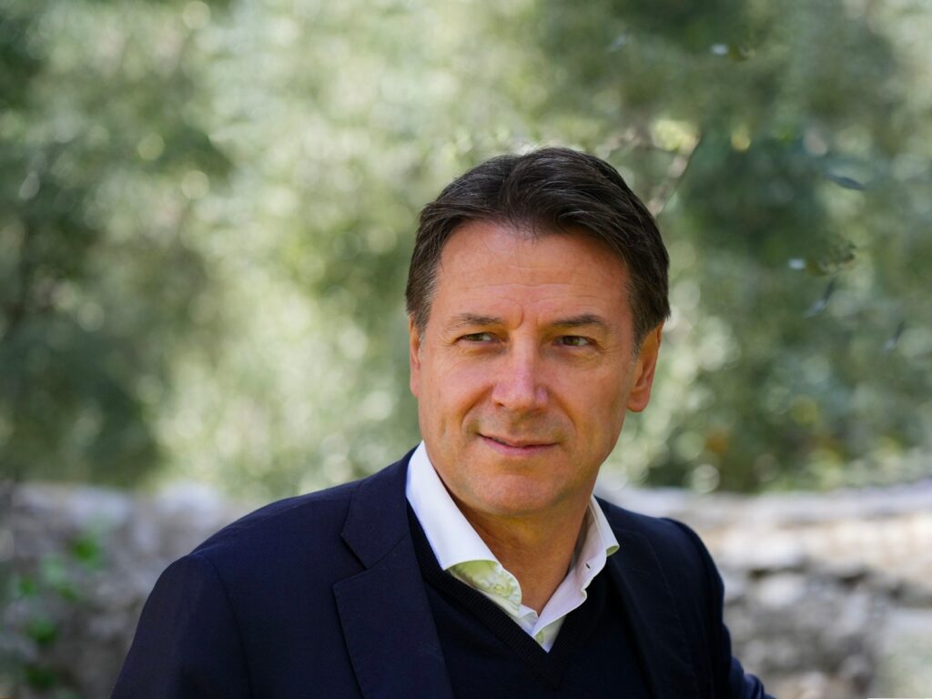 Giuseppe Conte durante un intervento pubblico