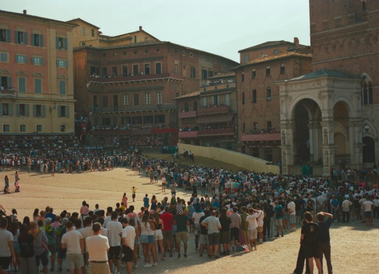 Fantino Dino Pes durante la terza prova del Palio di Siena