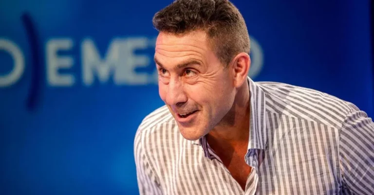 Roberto Vannacci durante un'intervista