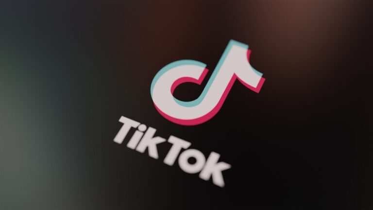 Hub TikTok per riconoscere spam IA
