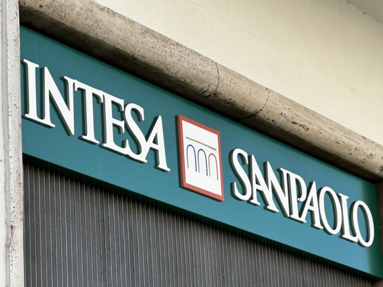 Intesa Sanpaolo e Montepaschi